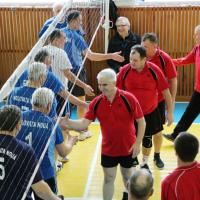 Cupa sportivilor veterani la volei